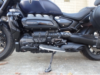 �������� �� ������ �������� Triumph Rocket III GT Storm 2024 ���� 13