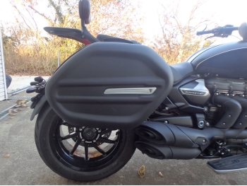 �������� �� ������ �������� Triumph Rocket III GT Storm 2024 ���� 16