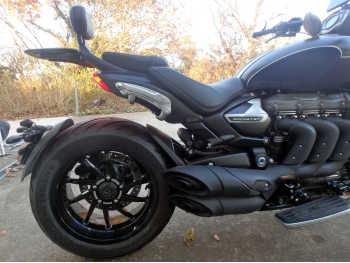 �������� �� ������ �������� Triumph Rocket III GT Storm 2024 ���� 17