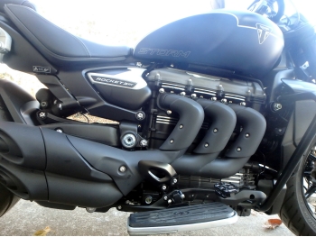 �������� �� ������ �������� Triumph Rocket III GT Storm 2024 ���� 19