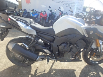�������� �� ������ �������� Yamaha FZ8-SA Fazer ABS 2016 ���� 18