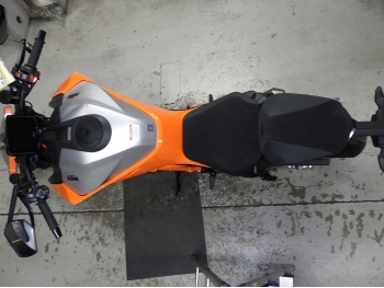 �������� �� ������ �������� KTM 1290 Super Duke R Evo 2023 ���� 3