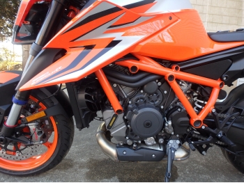 �������� �� ������ �������� KTM 1290 Super Duke R Evo 2023 ���� 14