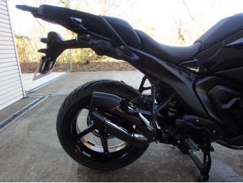�������� �� ������ �������� BMW R1300RS ASA Triple Black 2025 ���� 16