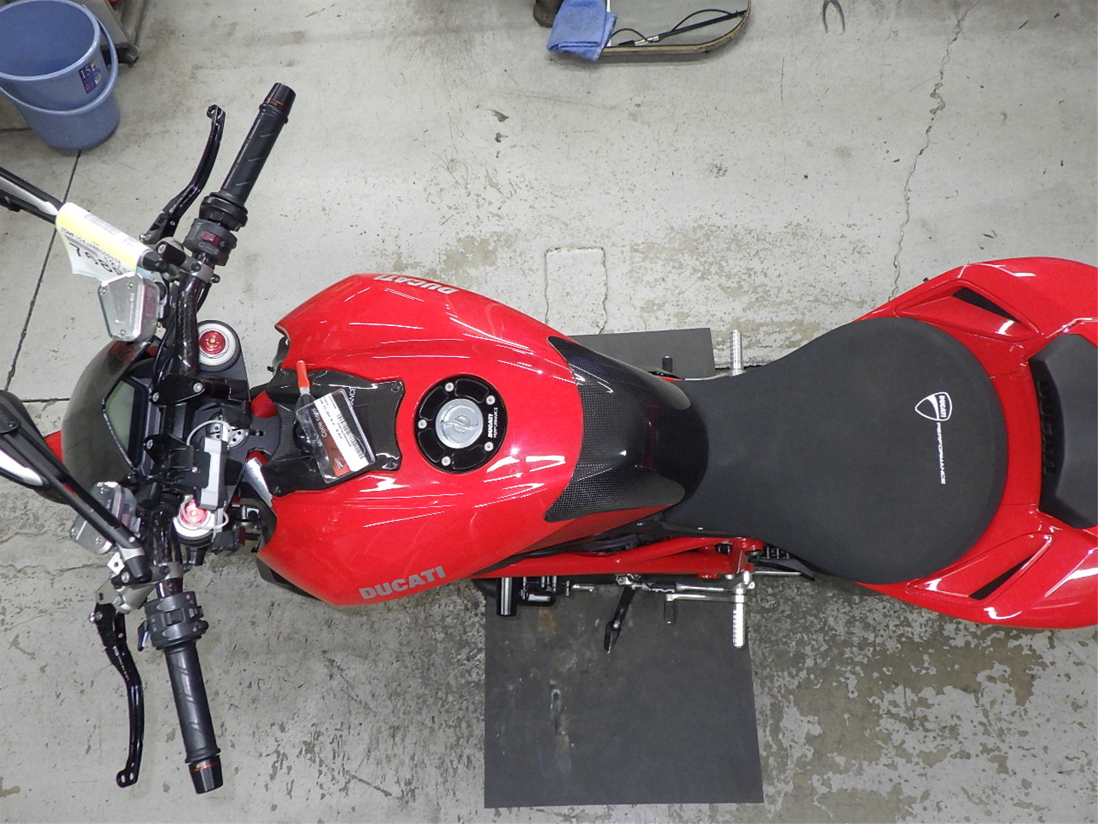 Купить мотоцикл Ducati Streetfighter 848 2011 фото 3