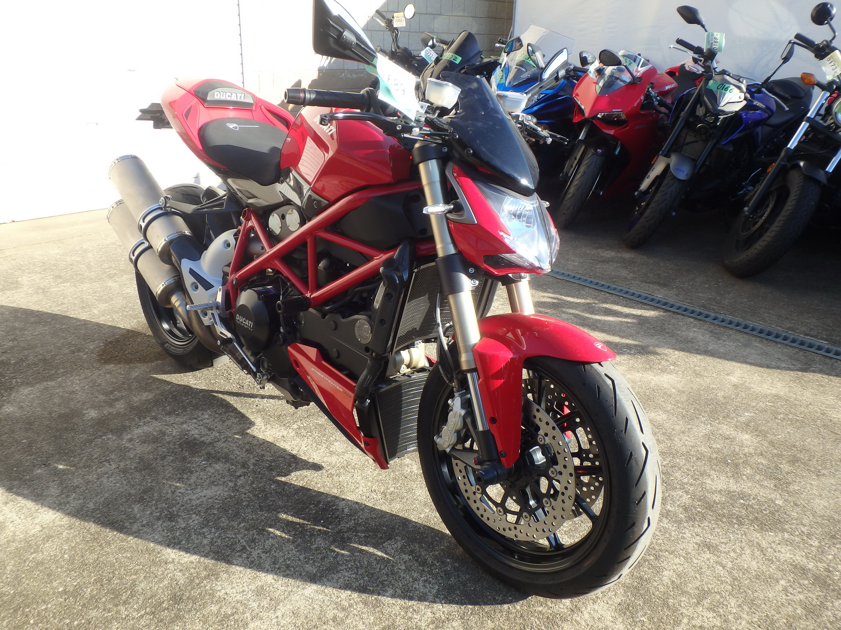 Купить мотоцикл Ducati Streetfighter 848 2011 фото 7