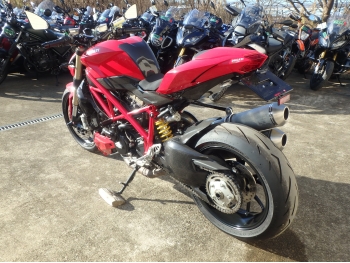 �������� �� ������ �������� Ducati Streetfighter 848 2011 ���� 11