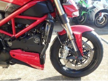 �������� �� ������ �������� Ducati Streetfighter 848 2011 ���� 19