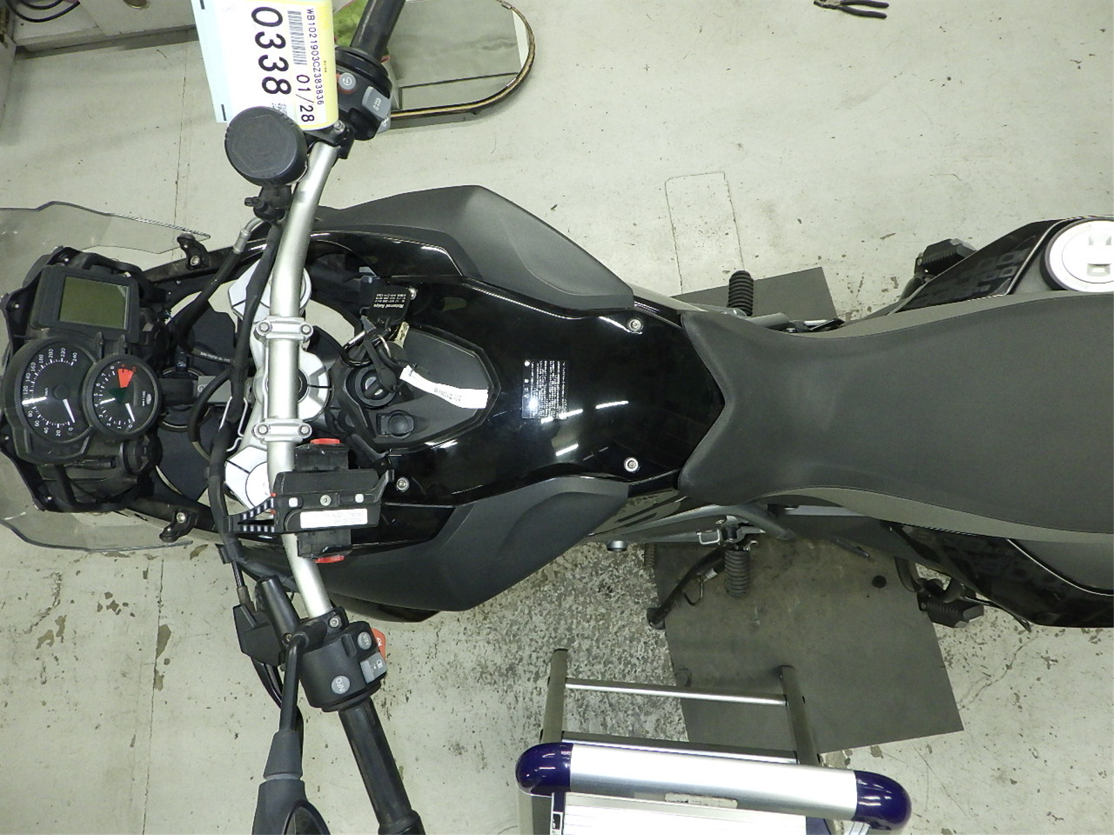 Купить мотоцикл BMW F 800GS Triple Black 2012 фото 3