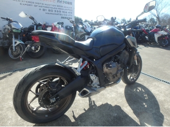 �������� �� ������ �������� Honda CB650R 2023 ���� 9