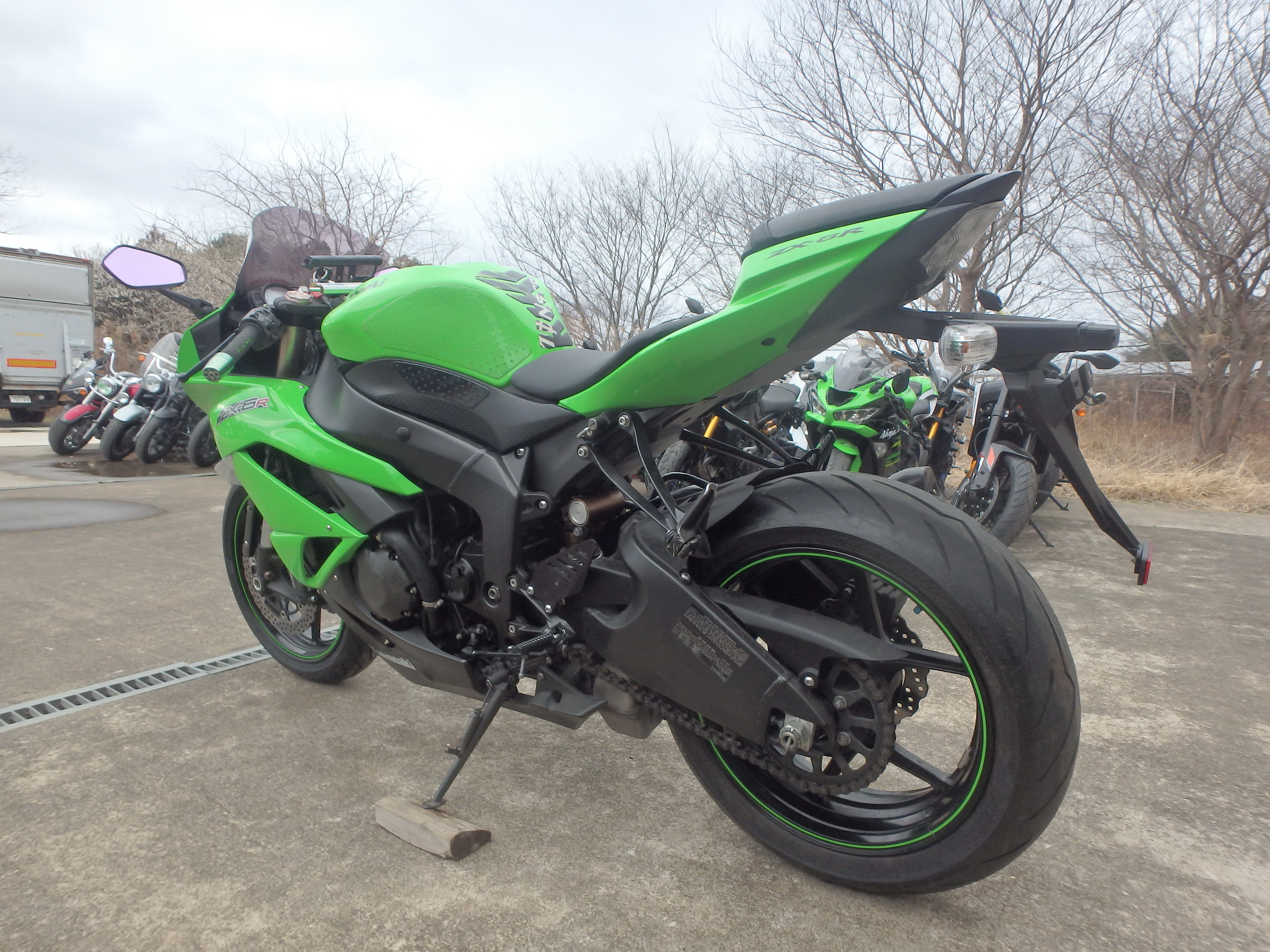Купить мотоцикл Kawasaki ZX-6R 2009 фото 12
