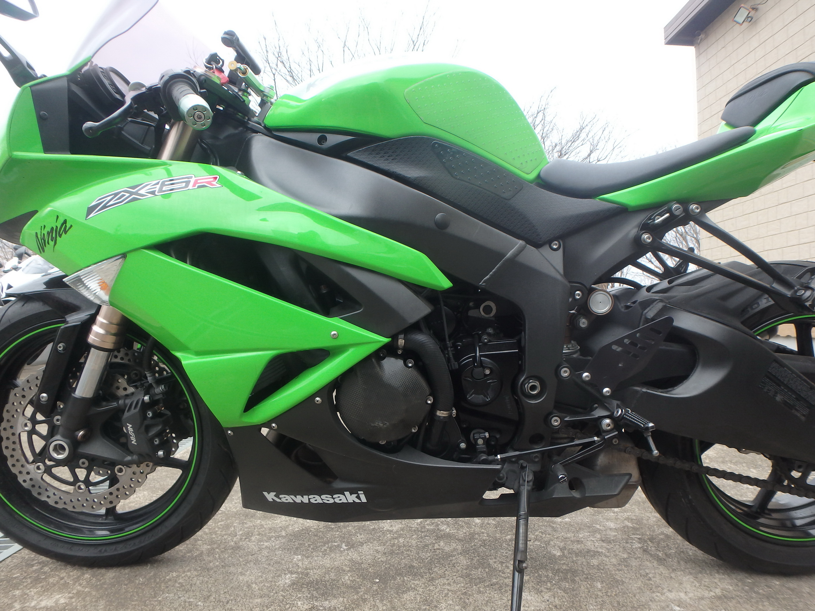 Купить мотоцикл Kawasaki ZX-6R 2009 фото 16