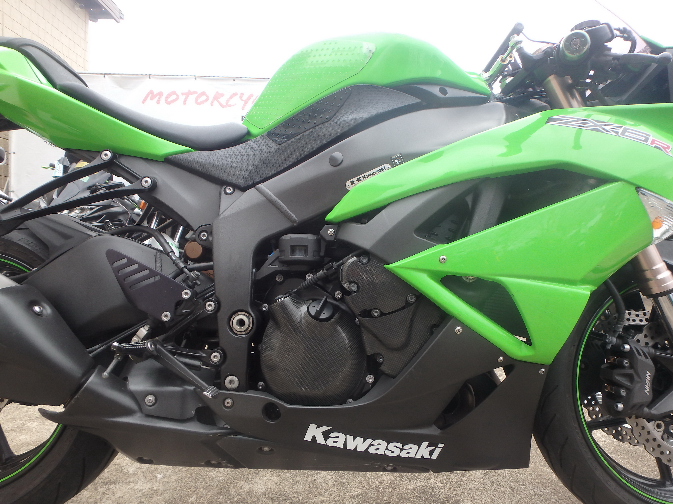 Купить мотоцикл Kawasaki ZX-6R 2009 фото 19
