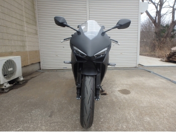 �������� �� ������ �������� Honda CBR650R-2 2024 ���� 1