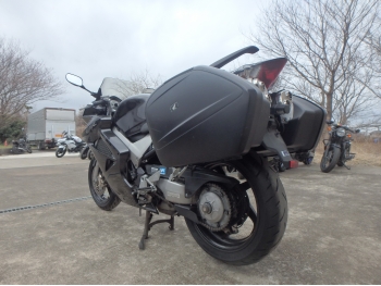�������� �� ������ �������� Honda VFR800-2A 2006 ���� 11