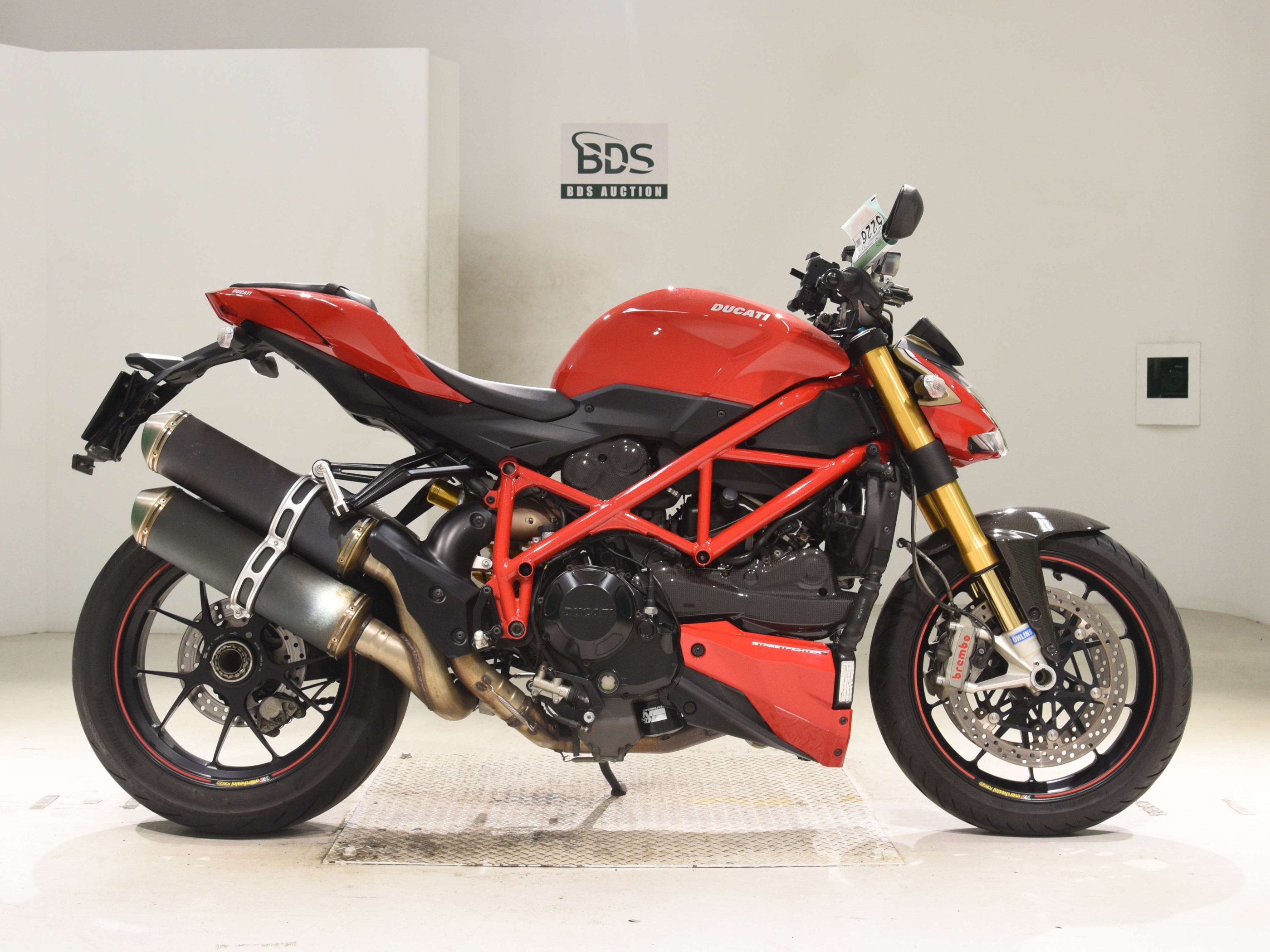 Купить мотоцикл Ducati Streetfighter S 2013 фото 2