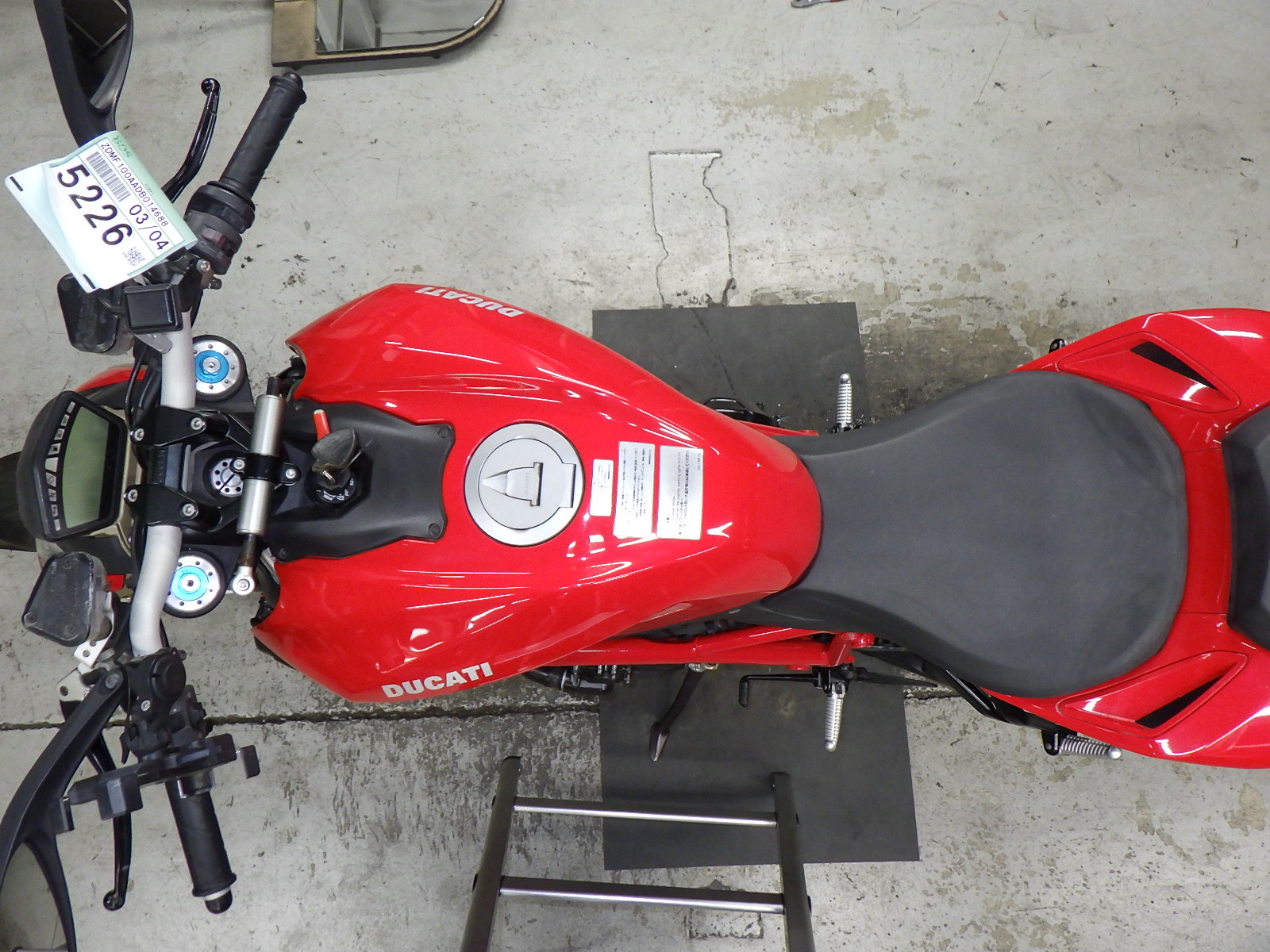 Купить мотоцикл Ducati Streetfighter S 2013 фото 3