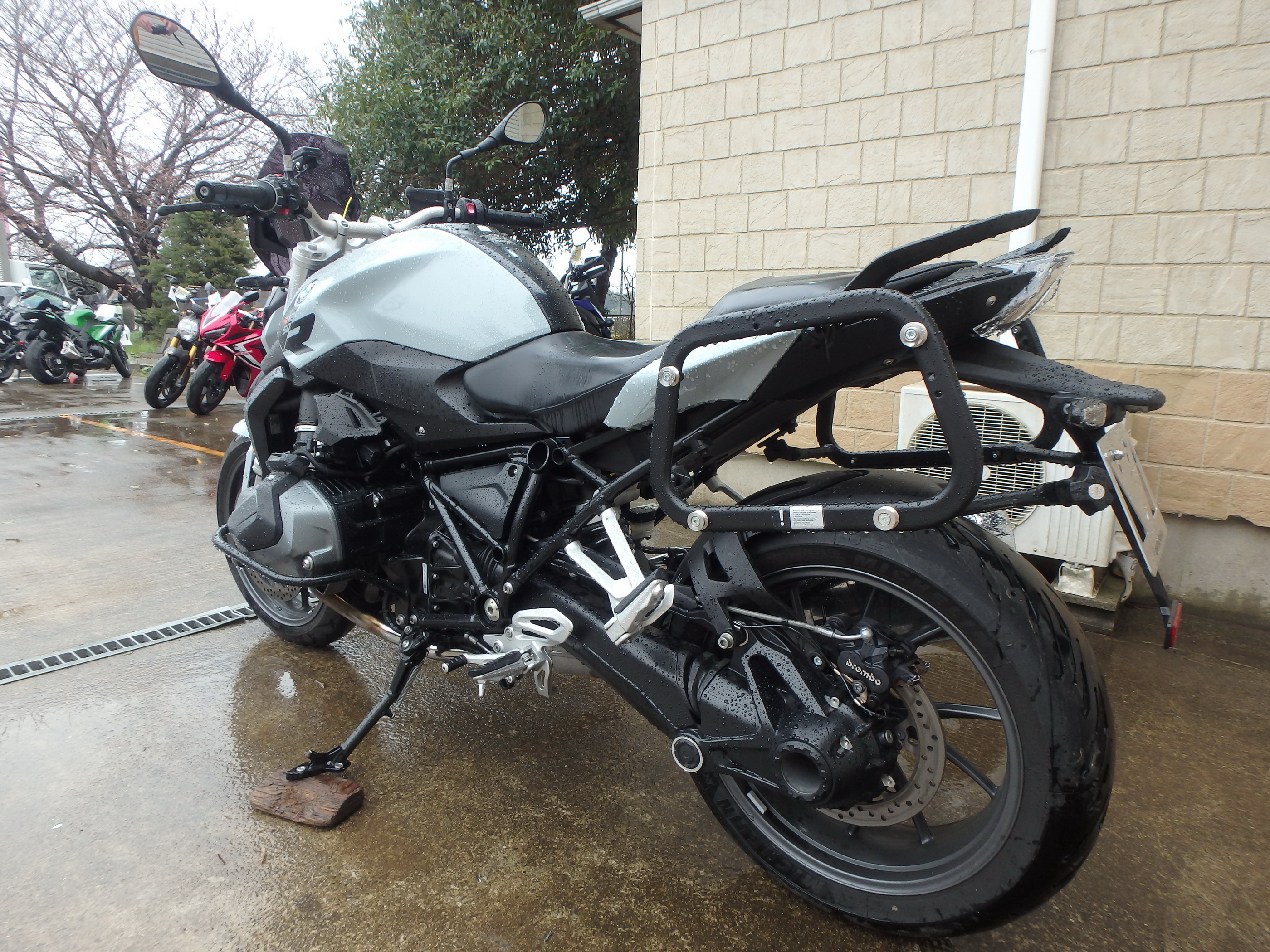 Купить мотоцикл BMW R1250R 2023 фото 6