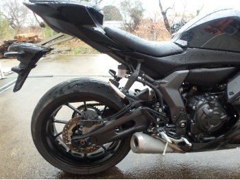 �������� �� ������ �������� Yamaha YZF-R7 2023 ���� 12