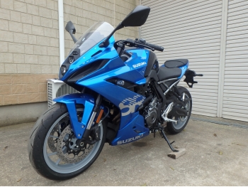 �������� �� ������ �������� Suzuki GSX-8R 2026 ���� 8