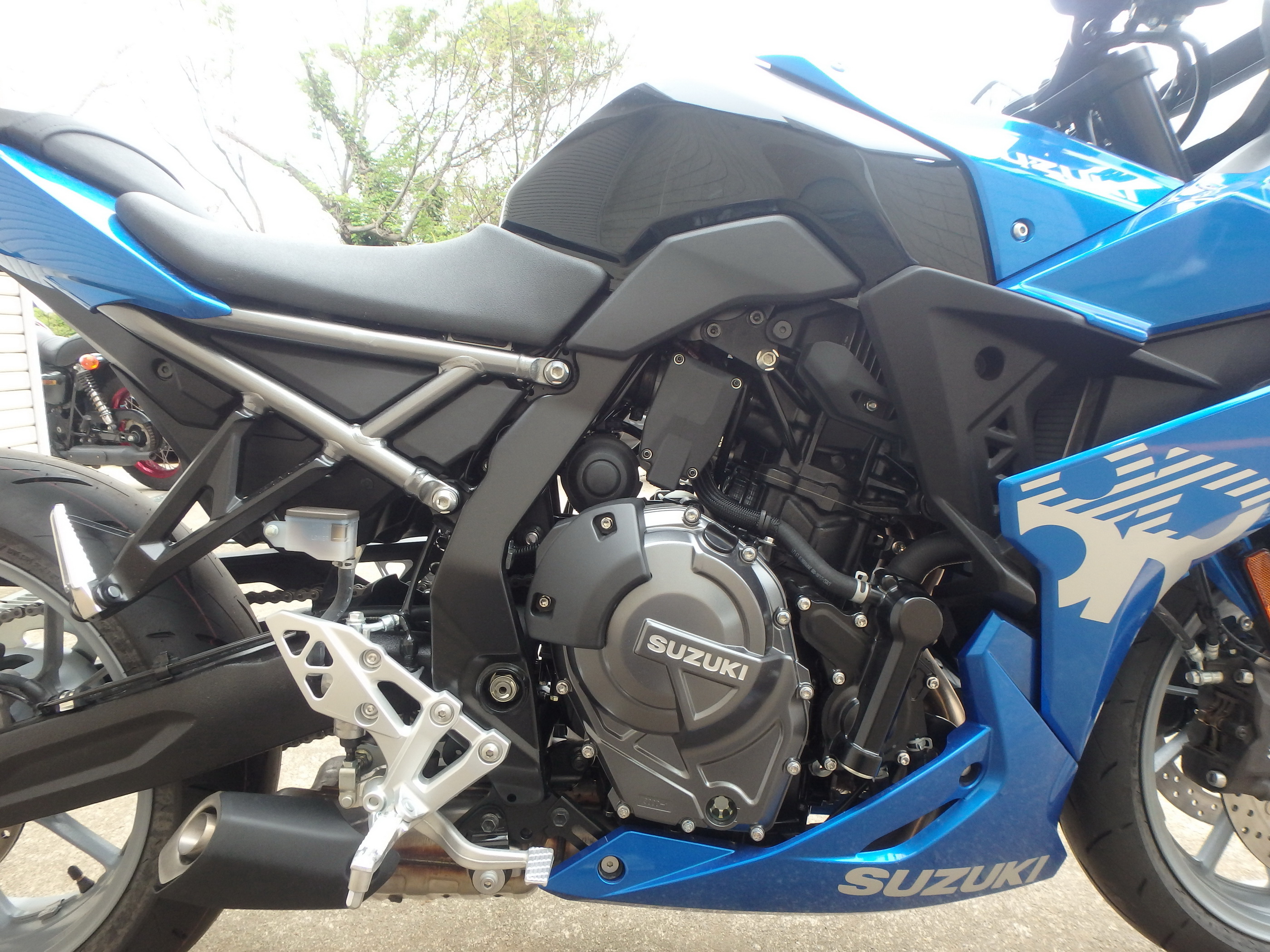 Купить мотоцикл Suzuki GSX-8R 2026 фото 13
