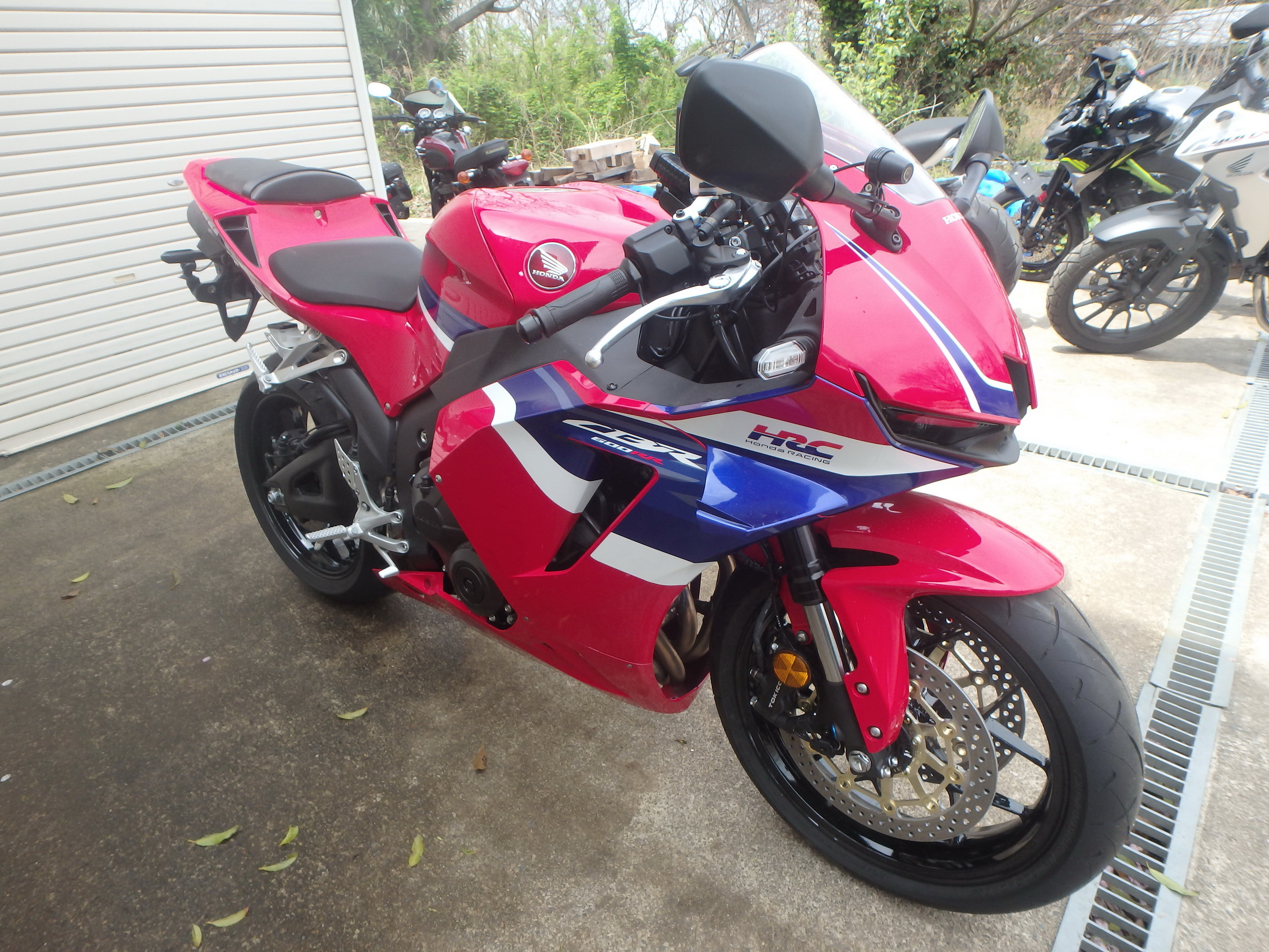 Купить мотоцикл Honda CBR600RR-4 2024 фото 2