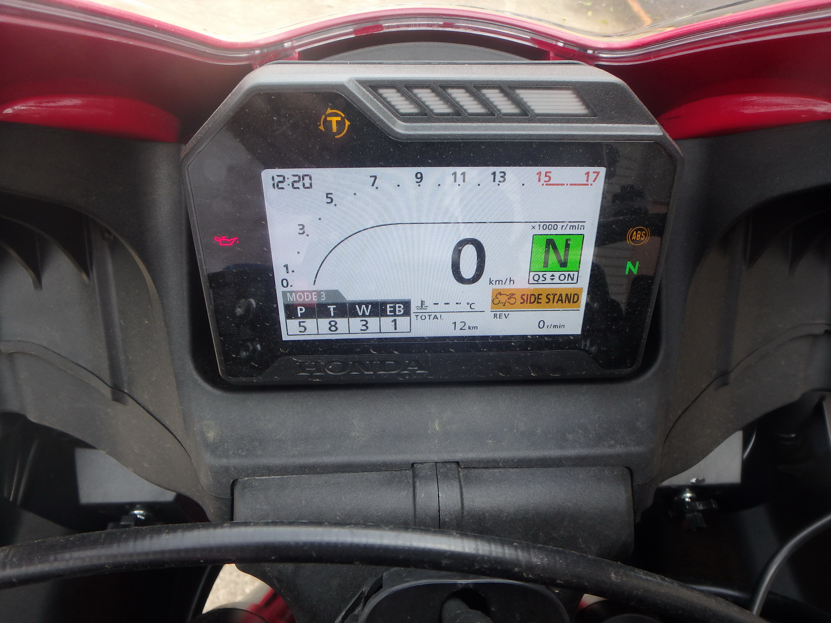 Купить мотоцикл Honda CBR600RR-4 2024 фото 15