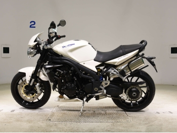 �������� �� ������ �������� Triumph SpeedTriple 1050 2009 ���� 1