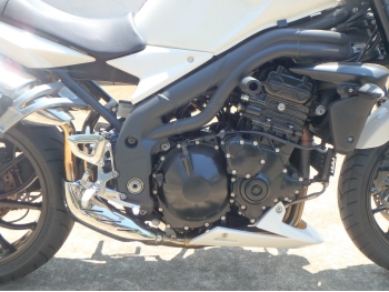 �������� �� ������ �������� Triumph SpeedTriple 1050 2009 ���� 18
