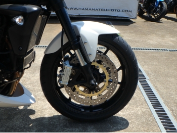 �������� �� ������ �������� Triumph SpeedTriple 1050 2009 ���� 19