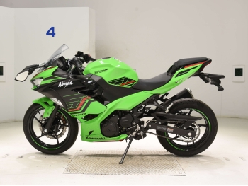�������� �� ������ �������� Kawasaki Ninja400-2 2023 ���� 1