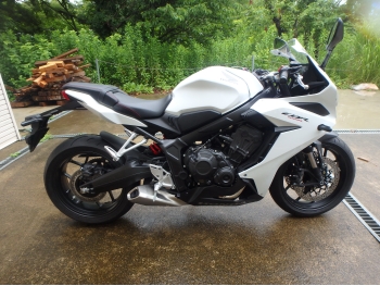 �������� �� ������ �������� Honda CBR650R 2023 ���� 3