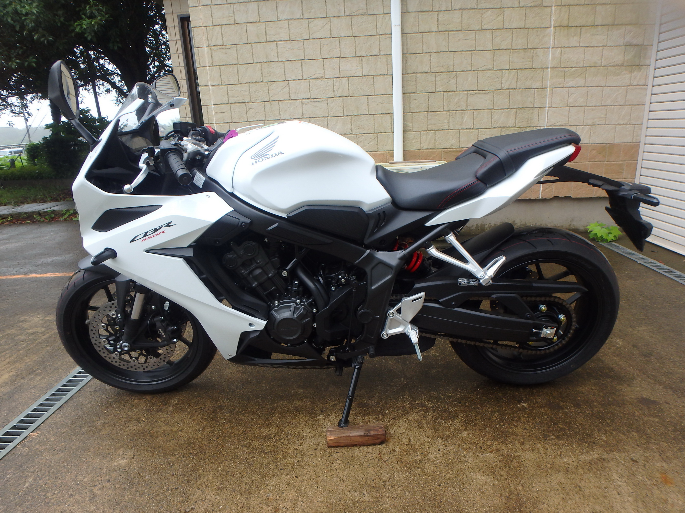 Купить мотоцикл Honda CBR650R 2023 фото 7