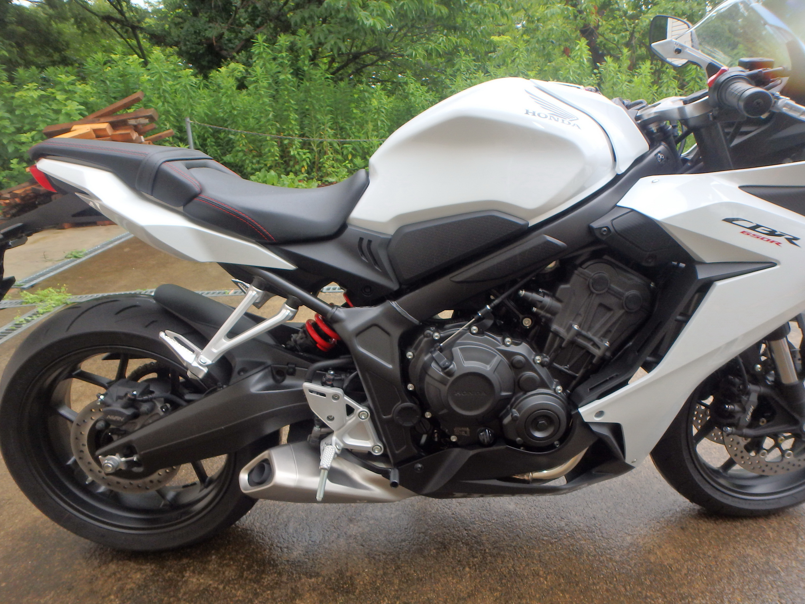Купить мотоцикл Honda CBR650R 2023 фото 13