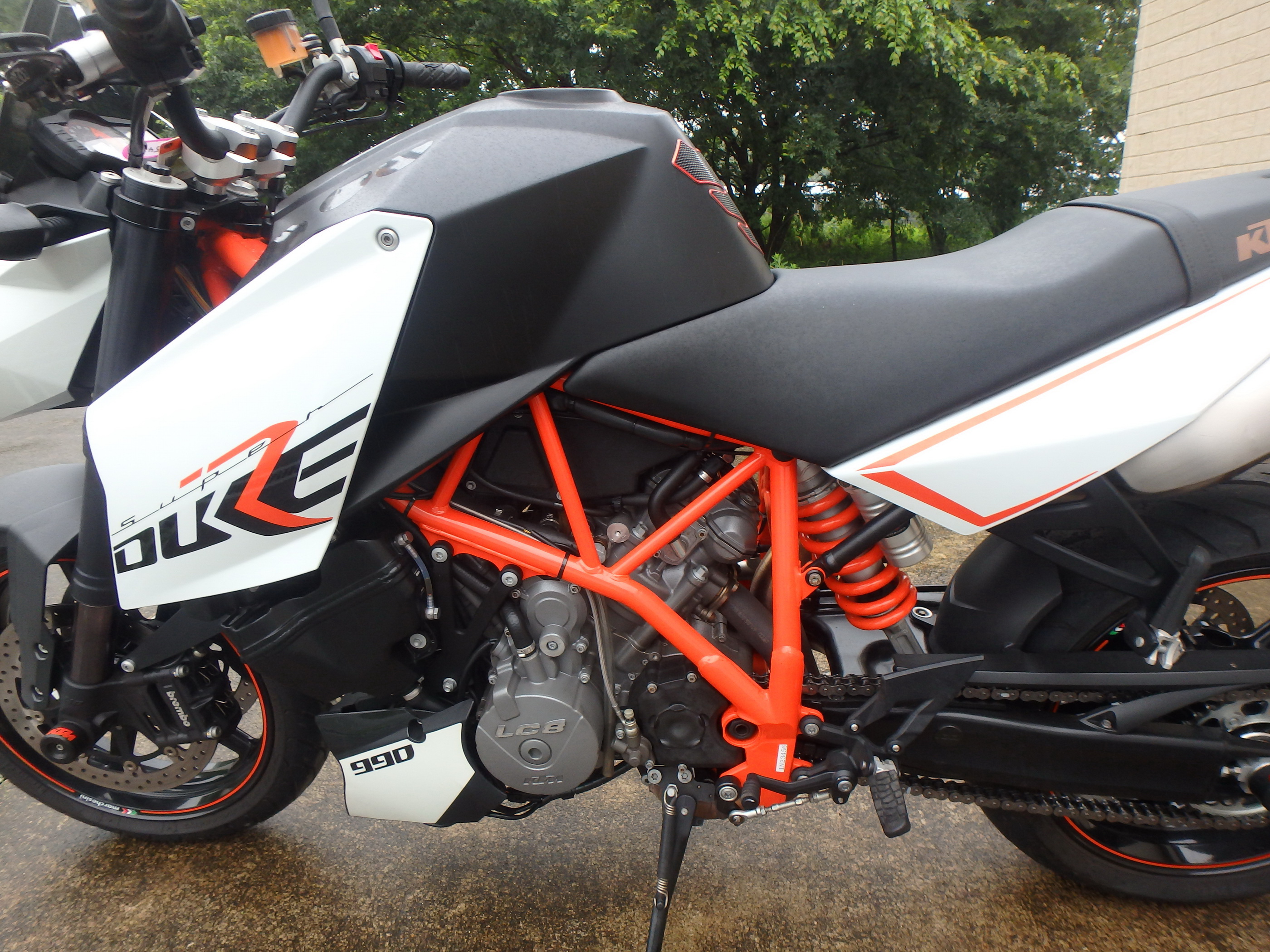 Купить мотоцикл KTM 990 Super Duke R 2013 фото 16
