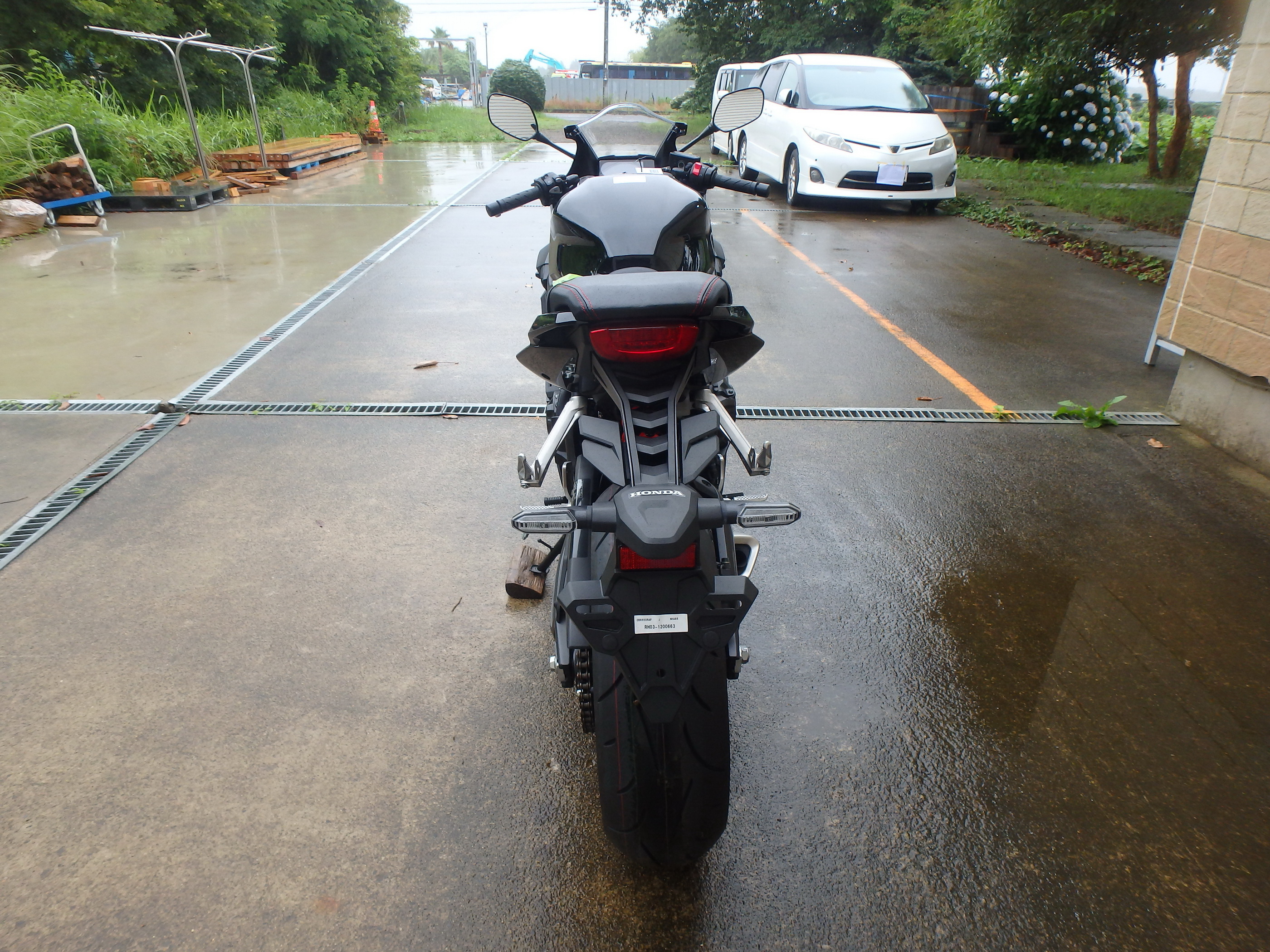 Купить мотоцикл Honda CBR650R 2023 фото 5