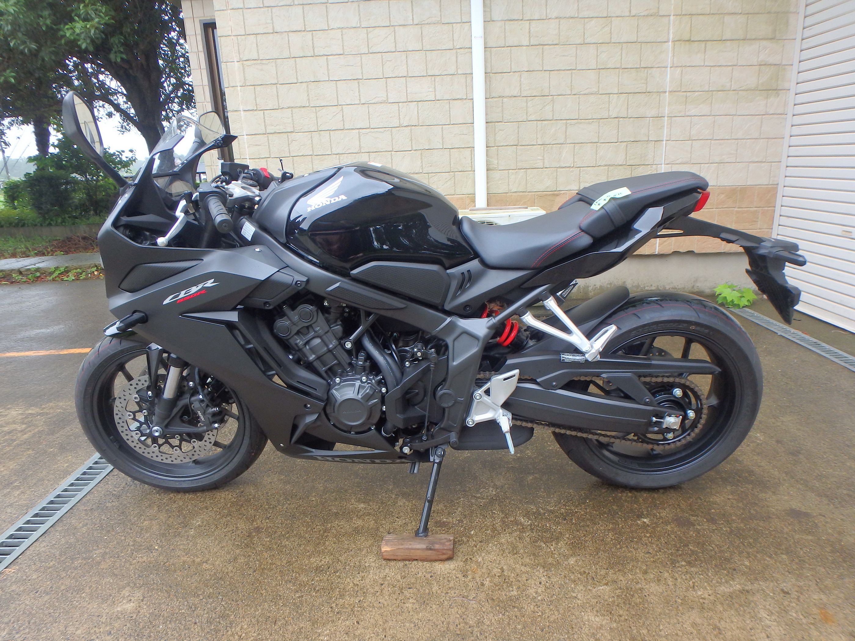 Купить мотоцикл Honda CBR650R 2023 фото 7