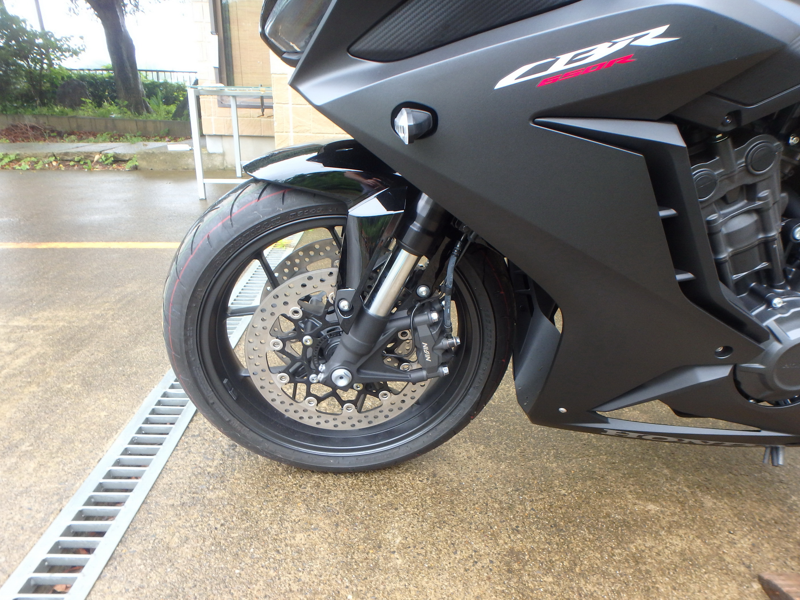 Купить мотоцикл Honda CBR650R 2023 фото 9