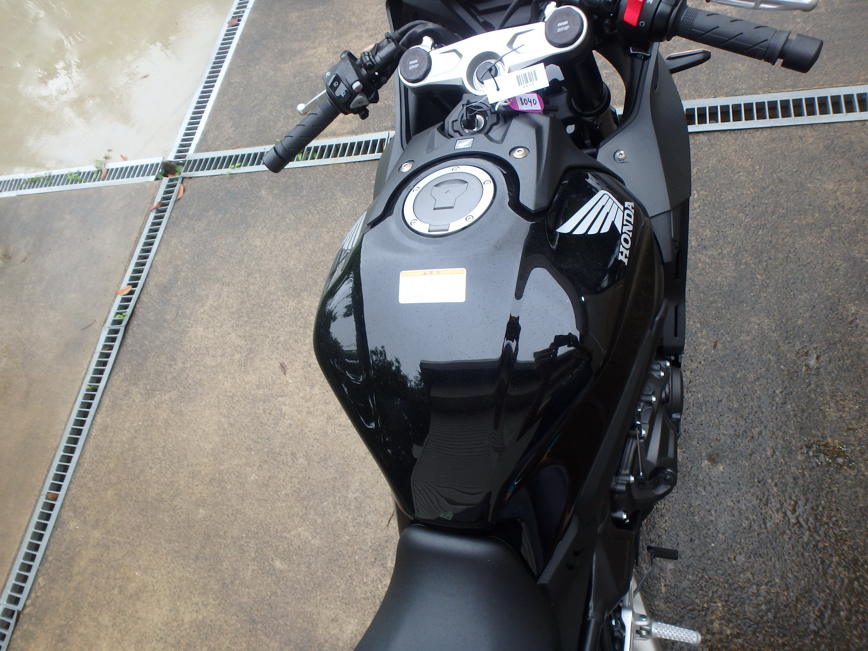 Купить мотоцикл Honda CBR650R 2023 фото 17