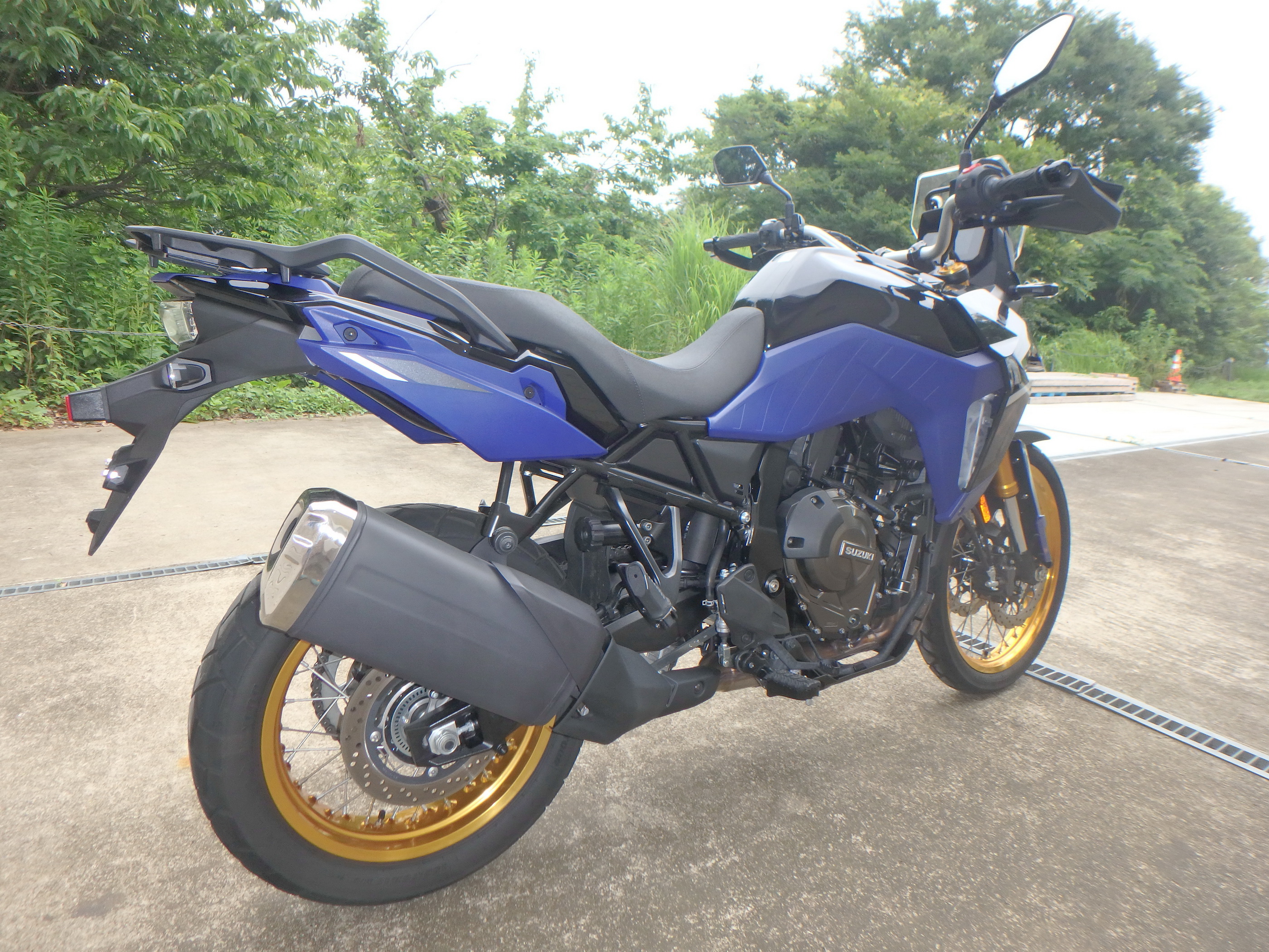 Купить мотоцикл Suzuki V-Strom800DE DL800 2023 фото 4