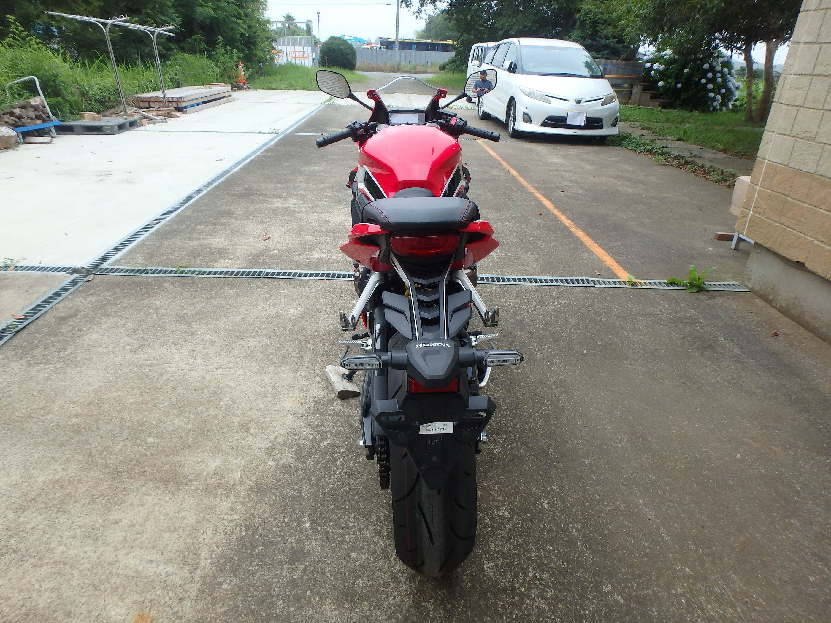 Купить мотоцикл Honda CBR650R 2022 фото 5