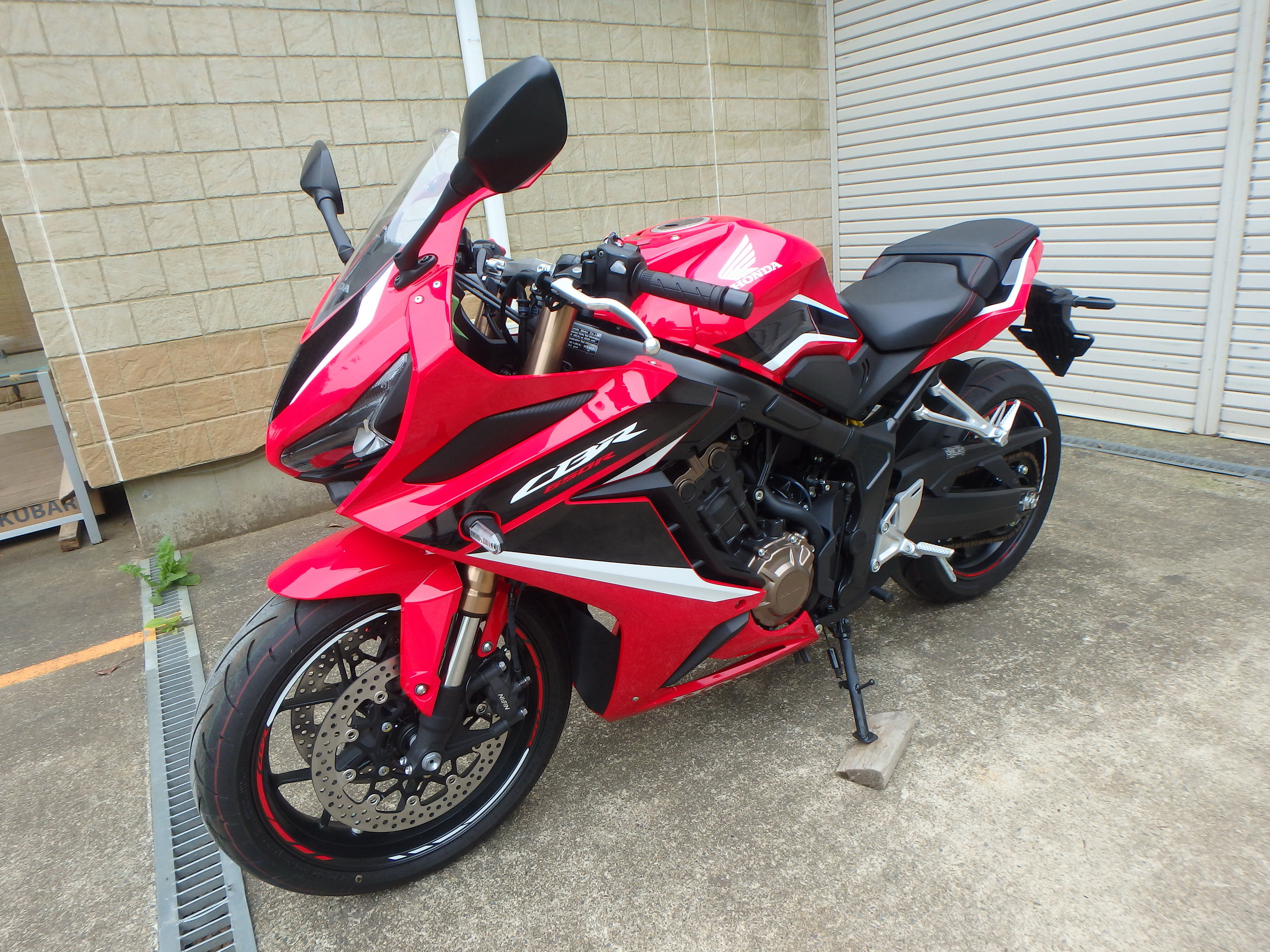 Купить мотоцикл Honda CBR650R 2022 фото 8