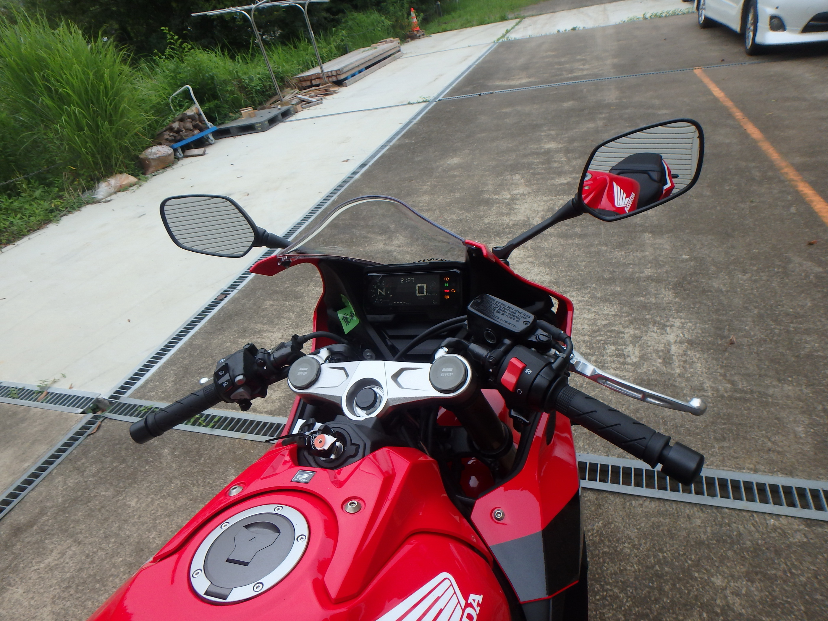 Купить мотоцикл Honda CBR650R 2022 фото 16