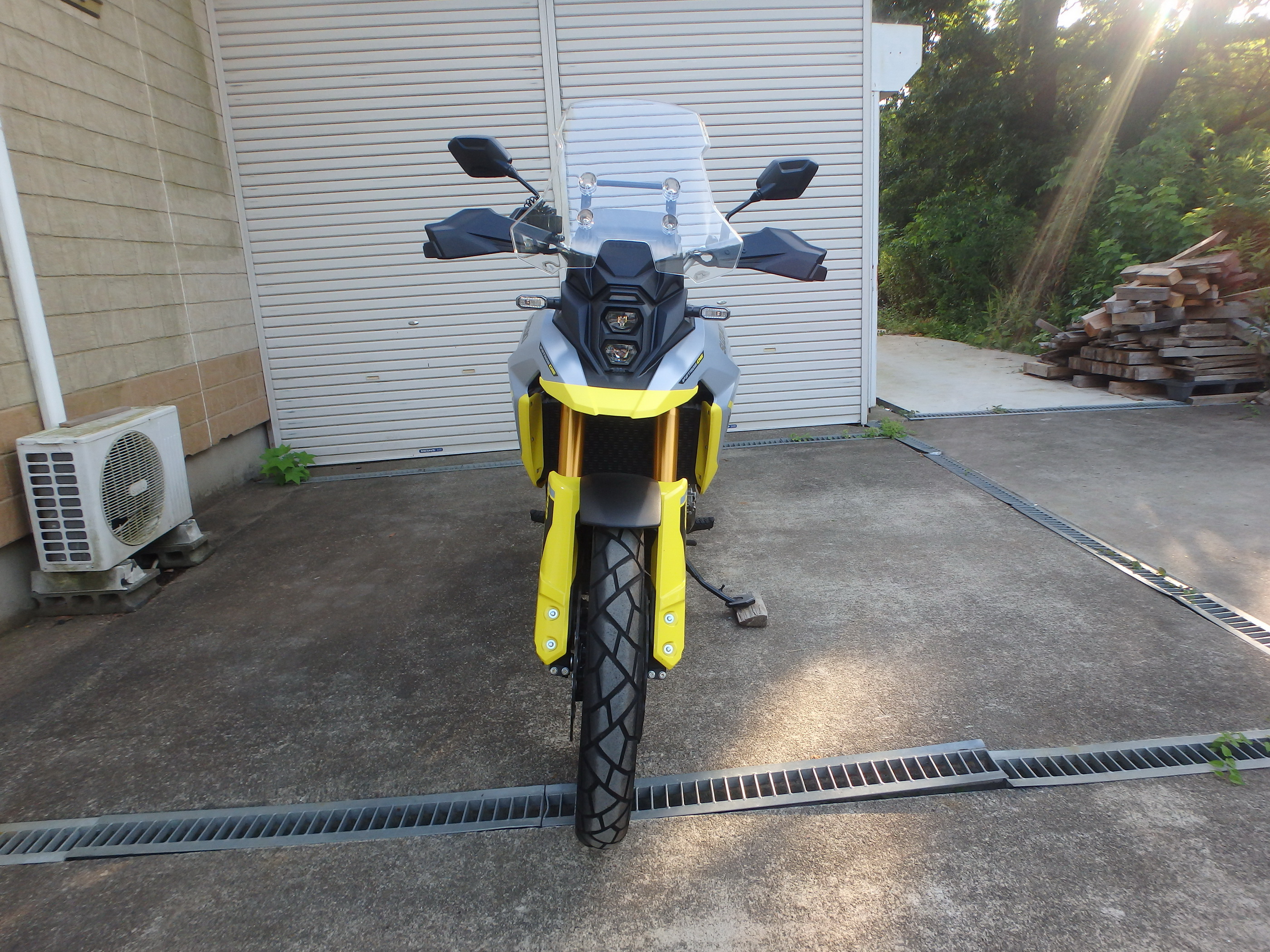 Купить мотоцикл Suzuki V-Strom800DE 2023 фото 1
