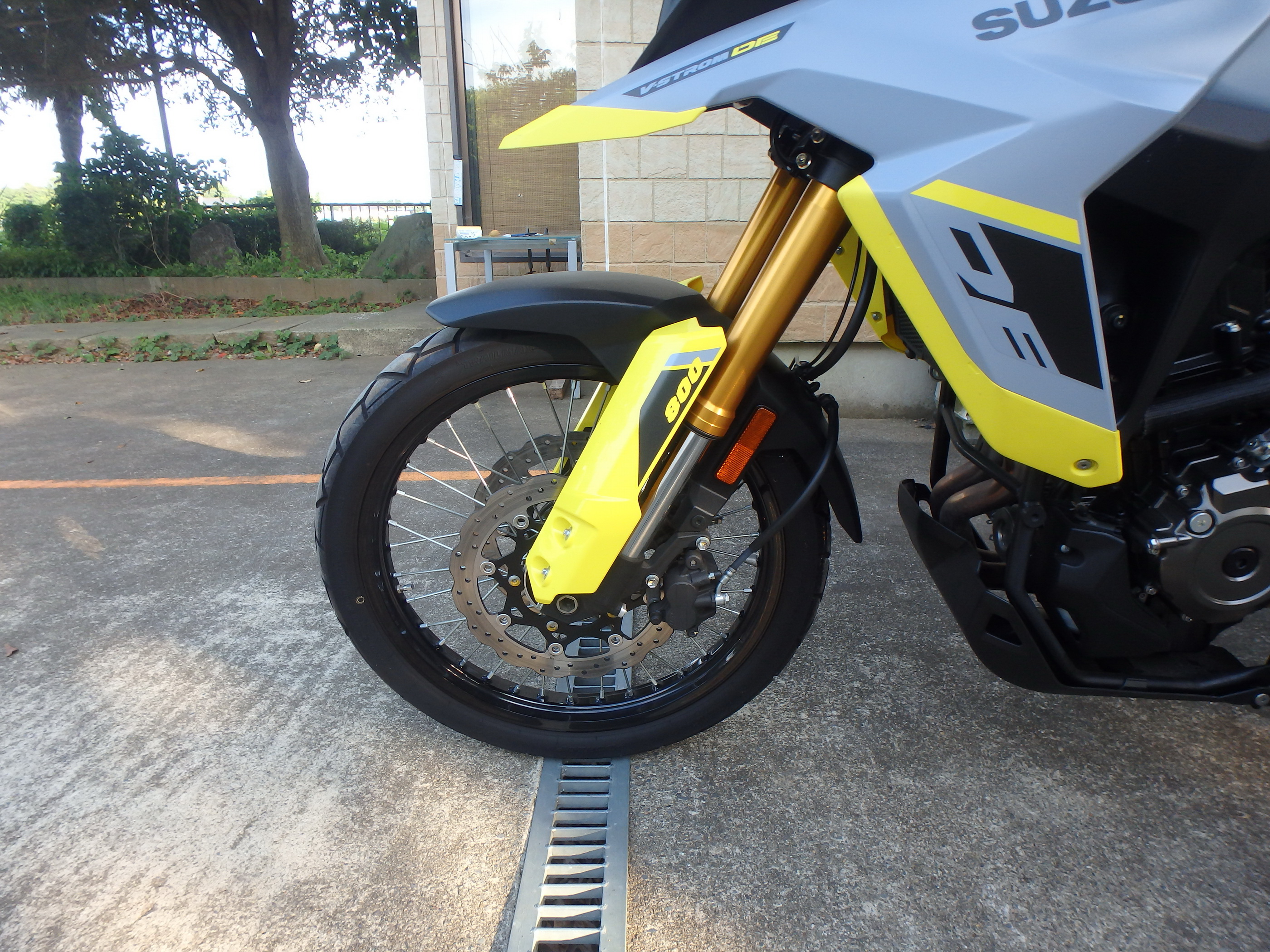 Купить мотоцикл Suzuki V-Strom800DE 2023 фото 9