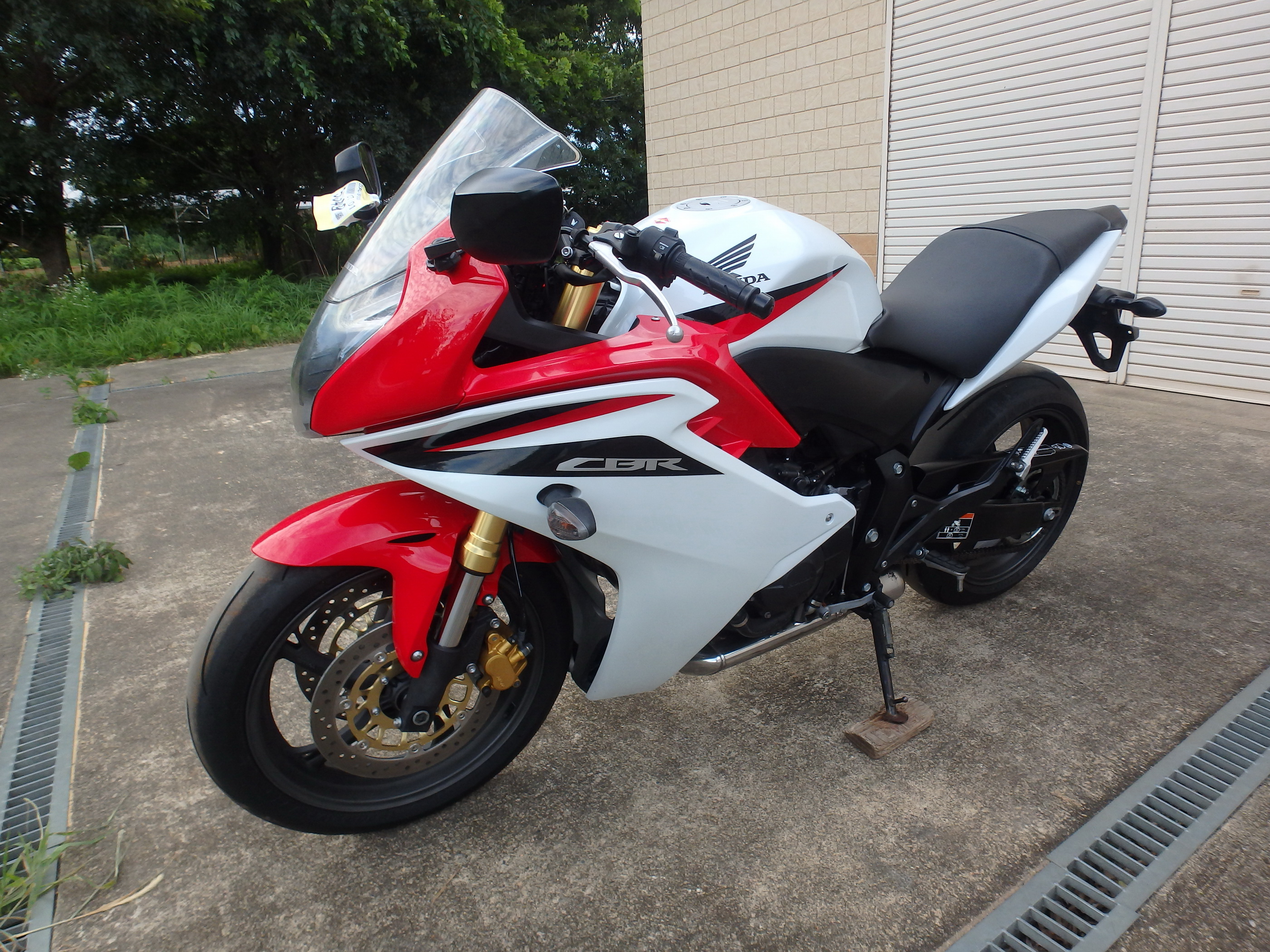 Купить мотоцикл Honda CBR600F 2011 фото 14