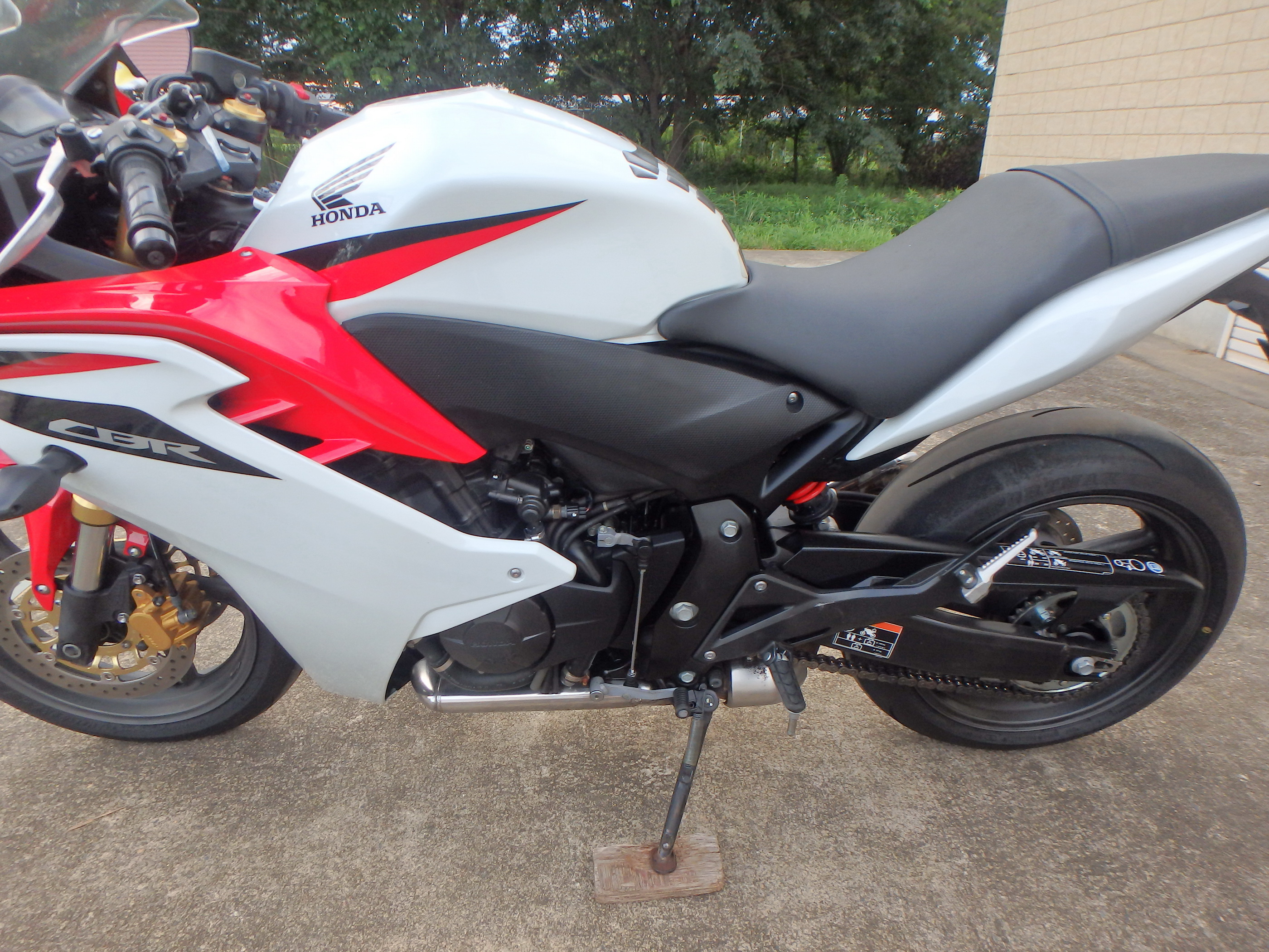 Купить мотоцикл Honda CBR600F 2011 фото 16
