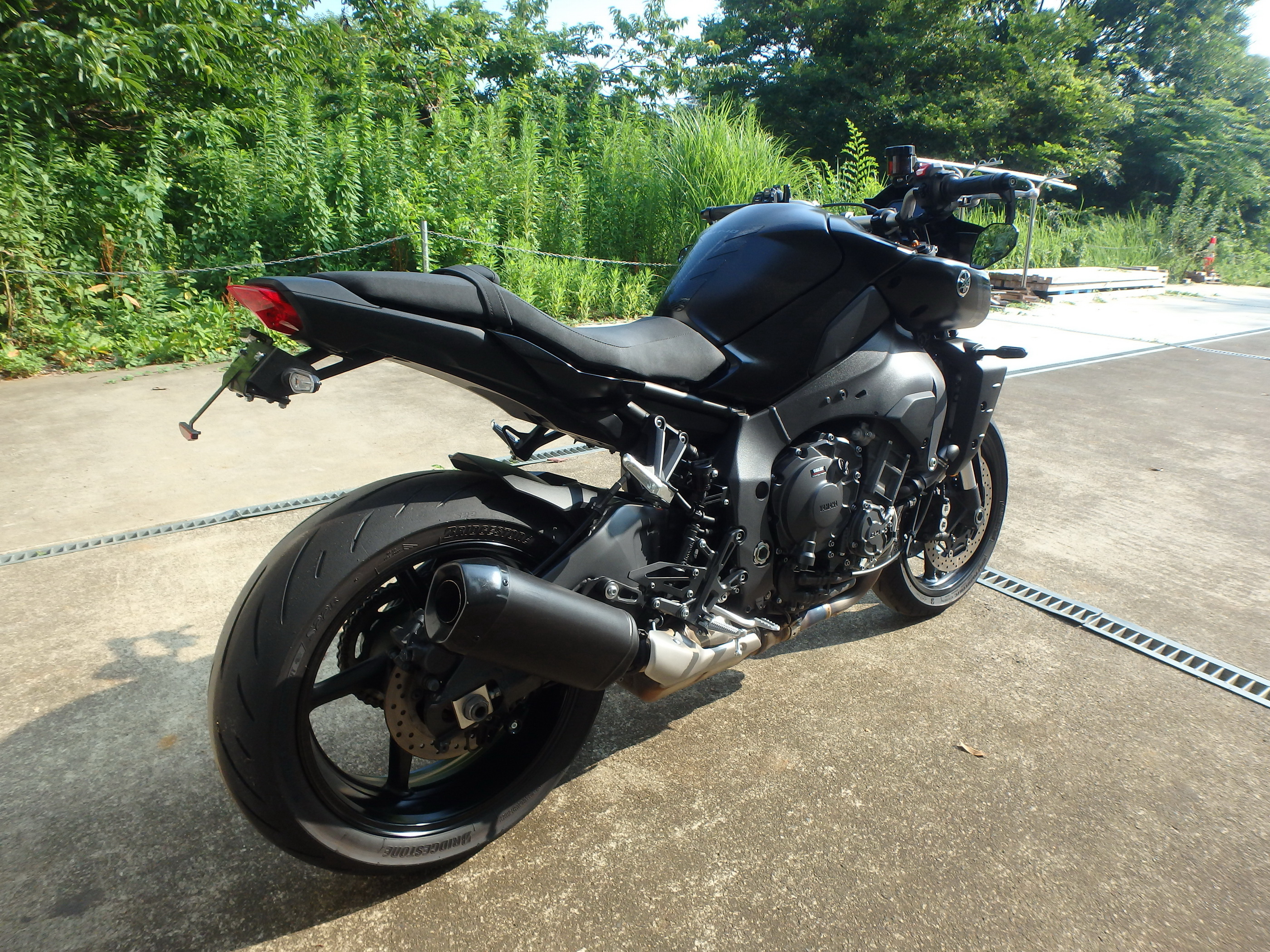 Купить мотоцикл Yamaha MT-10-2 / FZ-10 2022 фото 4