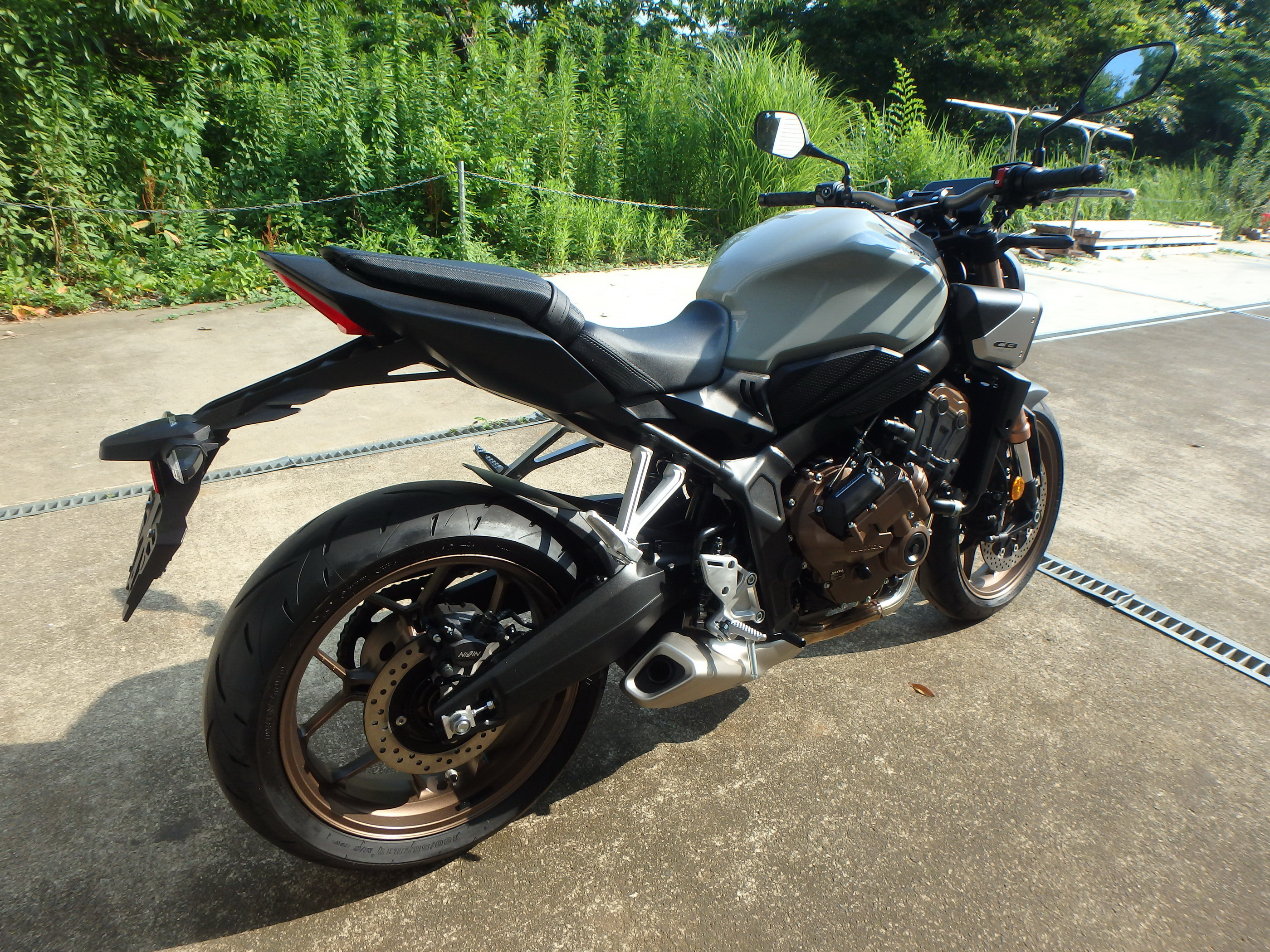 Купить мотоцикл Honda CB650R-2E 2024 фото 4