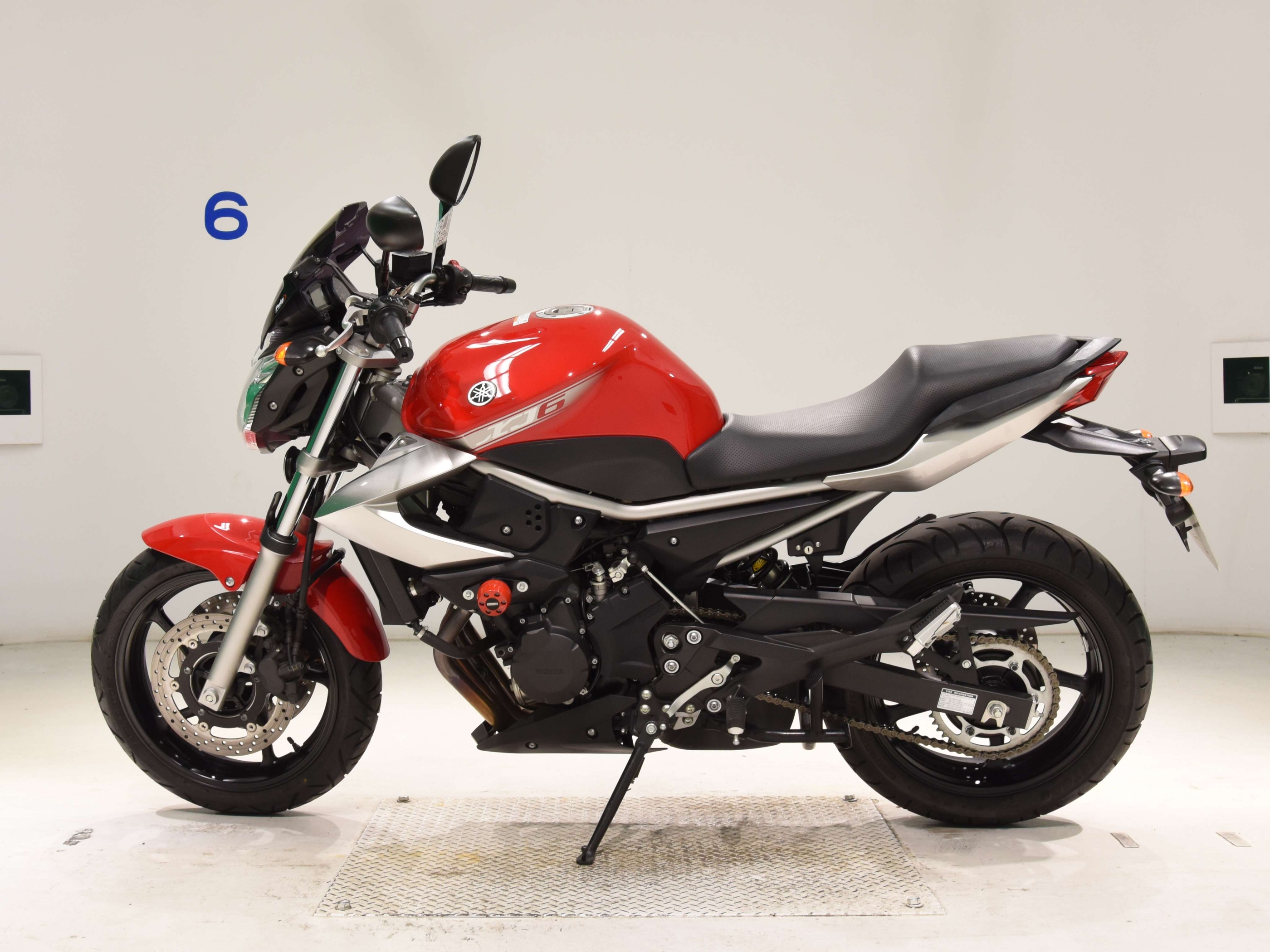 Купить мотоцикл Yamaha XJ6N 2011 фото 1
